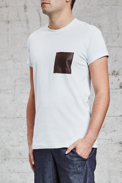 ssfw 157: t-shirt with lambskin chest pocket made from 100% organic pique cotton